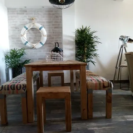 Beach Warehouse S.pedro Apartamento Estoril